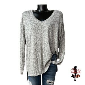 Spirit Jersey NEW Leopard Lightweight Sweater Small Oversized Print Soft Top